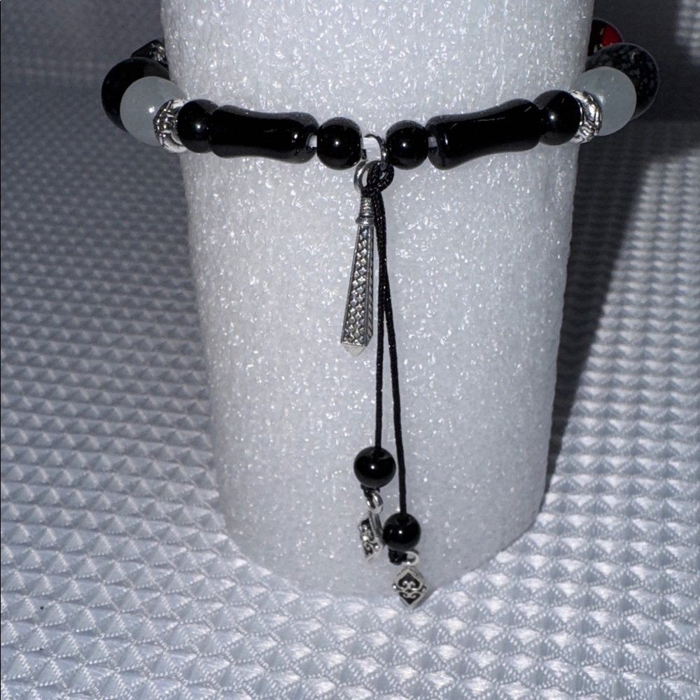 BOHO Bracelet Asian Coin Glass Bead Silver Detail Chain Stretch 6”- 6.5” New - Picture 10 of 16